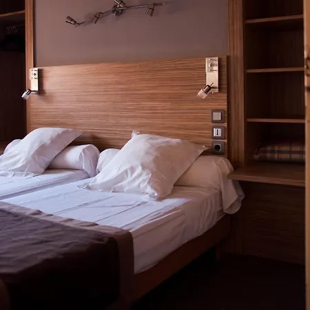 Logis Restaurant Mar I Sol Saint-Cyprien (Pyrenees-Orientales)