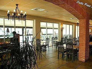 Hotel Logis Restaurant Mar I Sol 2*