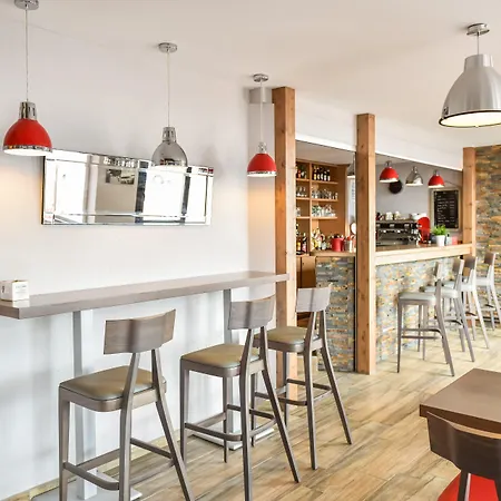 Logis Mar I Sol - Restaurant En Bord De 2*