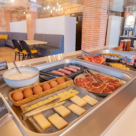Logis Mar I Sol - Restaurant En Bord De Hotel Saint-Cyprien (Pyrenees-Orientales)