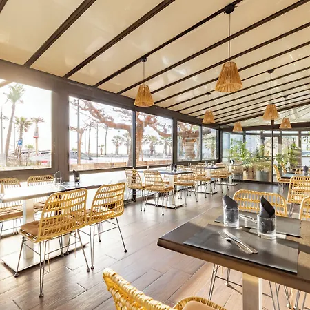 Otel Logis Mar I Sol - Restaurant En Bord De 2*